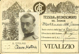 Tessere di riconoscimento e di iscrizione ad associazioni